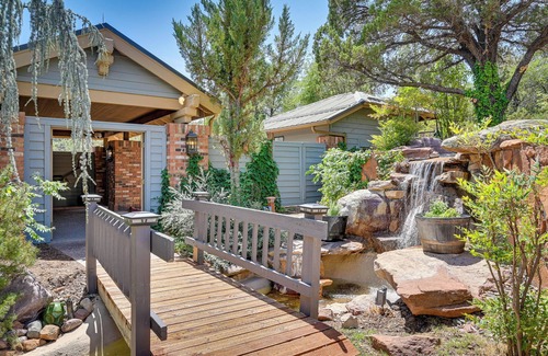 Payson Cottage | Hot Tub + Games: Spacious Golf Retreat in Payson