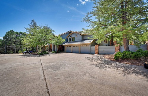 Payson Cottage | Hot Tub + Games: Spacious Golf Retreat in Payson