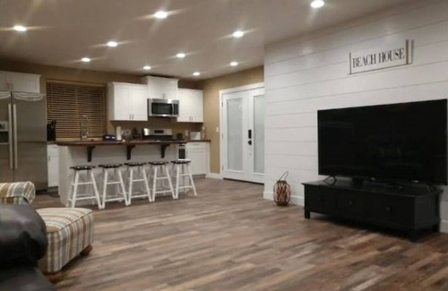 Garden City Cabin | Hot Tub, Gorgeous Lake Views, Huge Decks, Pets ok!