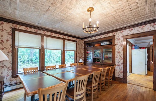 Bryant Pond House | Hot Tub, Huge Yard, Central, Large Groups Welcome!