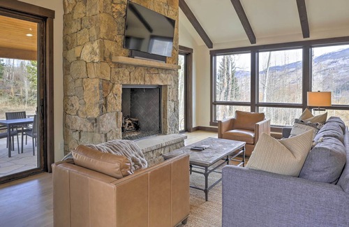 Silverthorne House | Hot Tub & Mtn Views at Modern Silverthorne Retreat