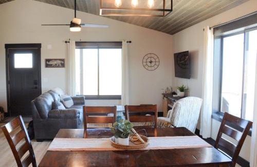 Sturgis House | Hot Tub & Panoramic Views Bear Butte &Buffalo Chip
