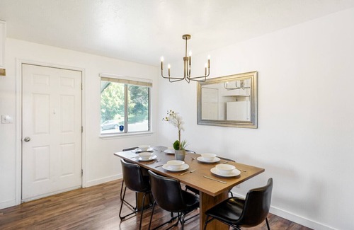 Lakeview House | Hot Tub | Pickleball | Arcade | Sleeps 15| By BYU