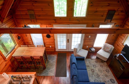 Campton Cabin | Hot Tub, WiFi,Arcade - Family Cabin - Hidden Chalet - Red River Gorge, Kentucky!