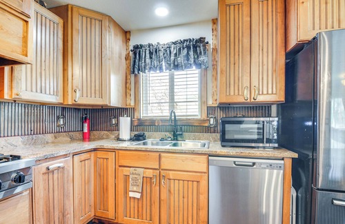 Glendale House | Hot Tub & Yard: 'Will's Place' Utah Family Getaway