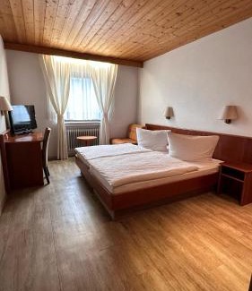 Leutershausen Hotel | Hotel Hirschberg