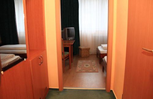 Ozd Hotel | Hotel Ózd