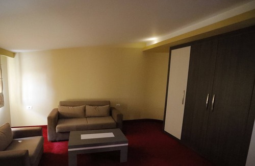 Pogradec Hotel | Hotel 1 Maji