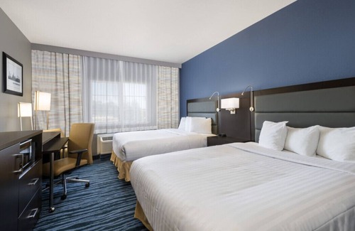 San Bruno Hotel | HOTEL 1550 nOur San Bruno Hotel Just 7 Minutes From SFO Airport.