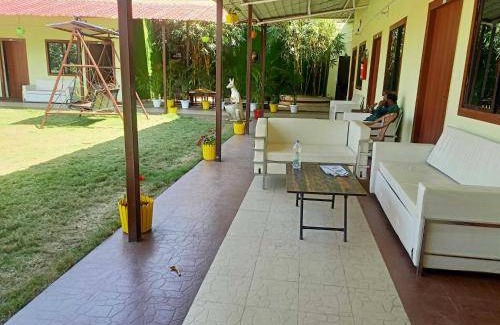 Dhanbad Hotel | Hotel ∙ 2 guests