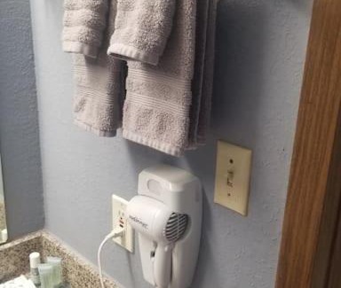 Stillwater Apartment | Hotel 2 Queens Hotel Room 228 Wi-Fi Booking