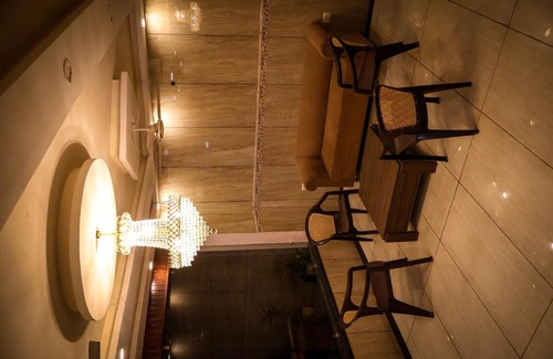 Bullawala Hotel | HOTEL 4 SEASONS RESTAURANT & CAFE