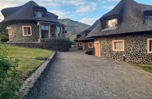 Lesotho Hotel | Hotel ∙ 8 guests
