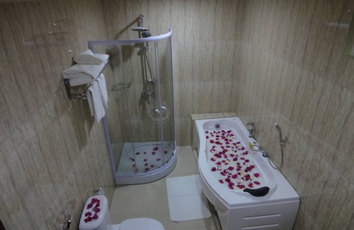 Dhangethi Hotel | Hotel ∙ 8 guests