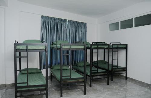 Sulthan Bathery House | Hotel Aamis Villa