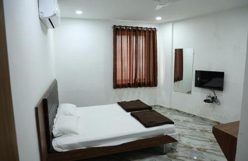 Kalupur Hotel | Hotel Aaram Kalupur