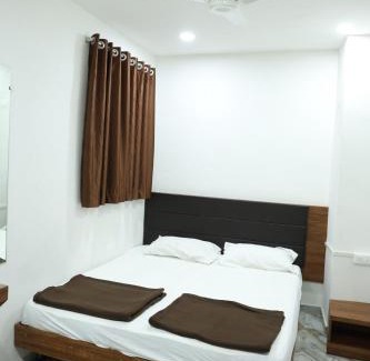 Kalupur Hotel | Hotel Aaram Kalupur