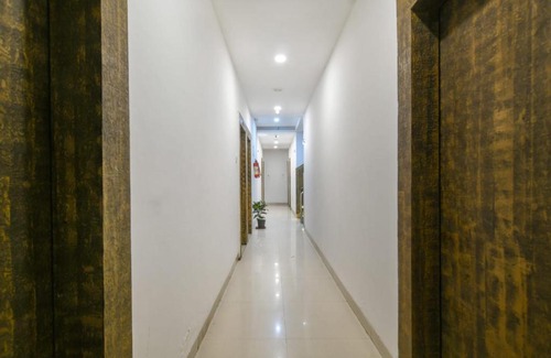 Indore Hotel | Hotel Aarav 94