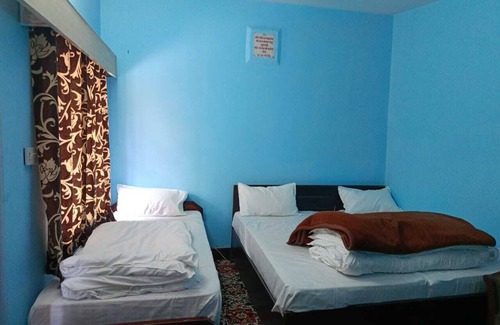Badrinath Hotel | Hotel Acharya Sadan
