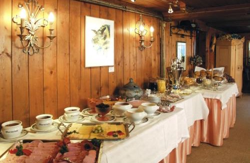 Hirschegg Hotel | Hotel Adler Garni