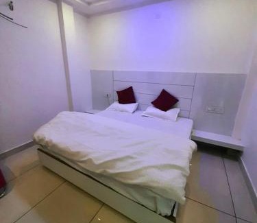 Kurukshetra Hotel | Hotel AIRA