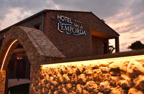 Torroella de Fluvia Hotel | Hotel Aires de l'Emporda