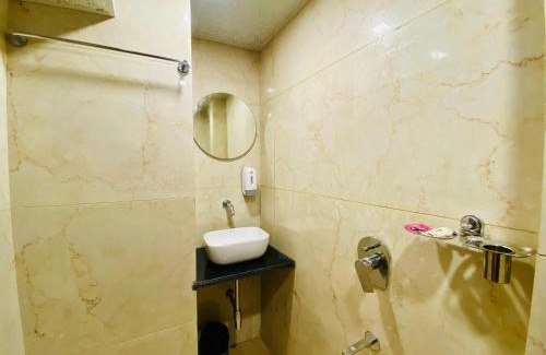 Versova Hotel | Hotel Aksa Palace