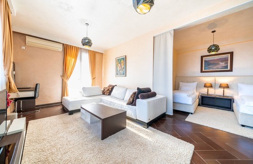 Downtown Hotel | Hotel Alexandar Lux