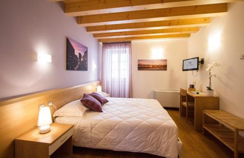 Citta Nuova-Barriera Nuova-San Vito-Citta Vecchia Hotel | Hotel All'Arco