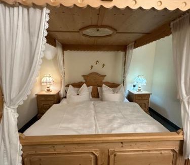 Neuhausen/Erzgeb. Hotel | Hotel Almenrausch