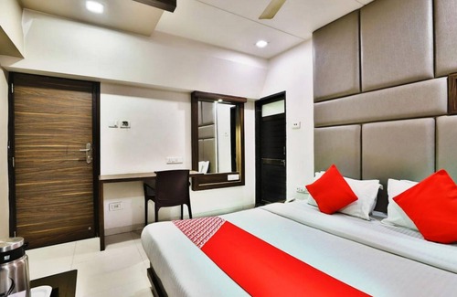 Sayajiganj Hotel | Hotel Amber