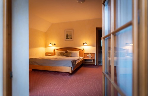 Niederrathen Hotel | Hotel Amselgrundschlößchen