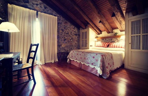 Etxebarria Hotel | Hotel Antsotegi