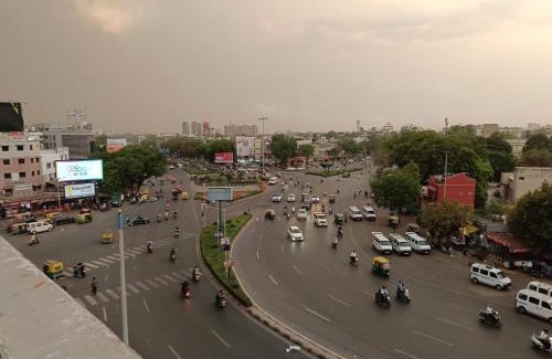 Ahmedabad Hotel | Hotel Anushri Villa