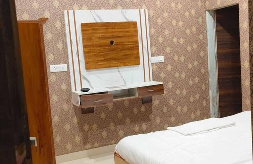 Maham Hotel | Hotel Aqua Fun King land haveli