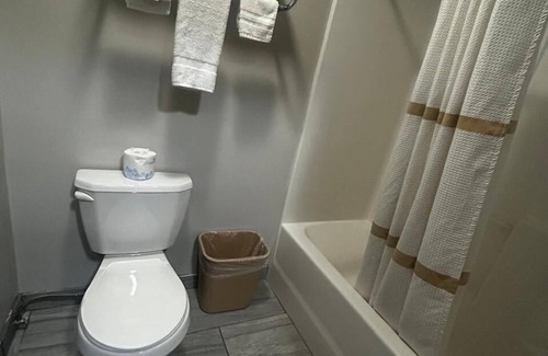 Glenwood Hotel | Hotel Arthur by OYO Glenwood Hwy 34