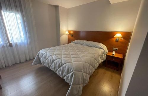 Pobleta de Bellvehi Hotel | Hotel Arturo