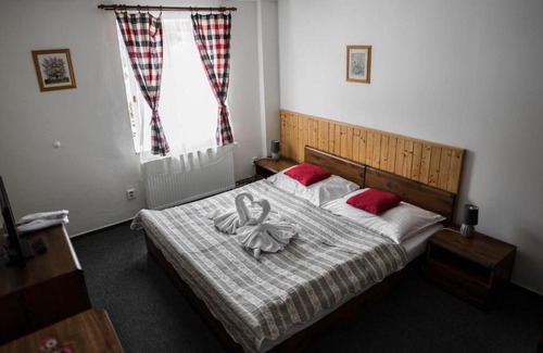 Velka Upa Hotel | Hotel Atlas