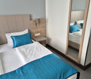 Freiimfelde - Kanenaer Weg Hotel | Hotel Atlas Halle