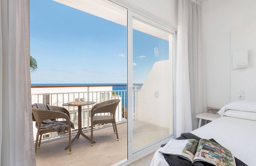 Cala Bona Hotel | Hotel Atolon & Kaafu Beach Club