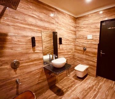 Haridwar Hotel | Hotel Aura Residency, A Four Star Luxury Hotel & Resort, Haridwar