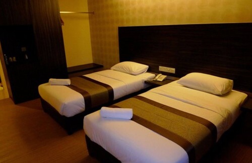 Taman Mount Austin Hotel | Hotel Austin Paradise - Mount Austin