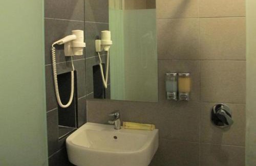 Pulai Hotel | Hotel Austin Paradise - Taman Pulai Utama