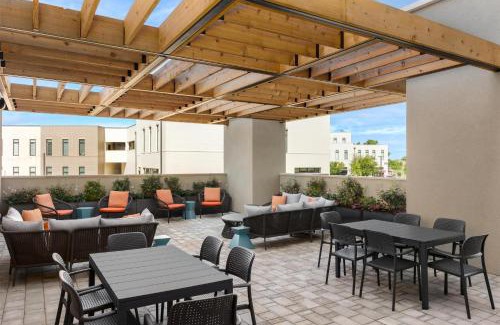 Rogers Hotel | Hotel Avail Rogers, Tapestry Collection By Hilton