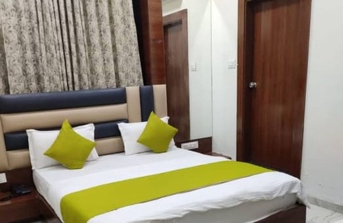 Vadodara Hotel | Hotel Ayaansh