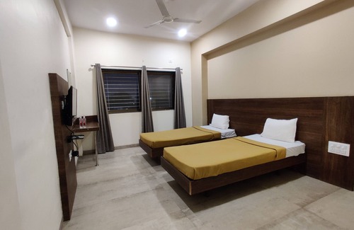 Buldana Hotel | Hotel Balaji Comforts