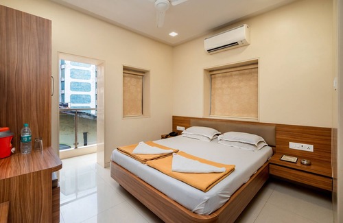 Girgaon Hotel | Hotel Balwas