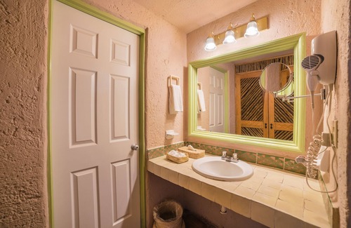 Areponapuchi Hotel | Hotel Barrancas del Cobre by Balderrama Hotel Collection