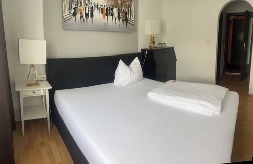 Seekirchen Markt Hotel | Hotel Berg