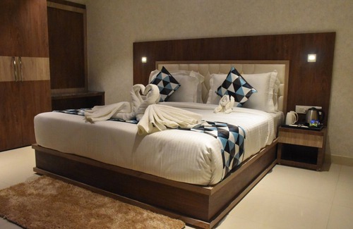 Bahadurgarh Hotel | Hotel Beatific Epsilon